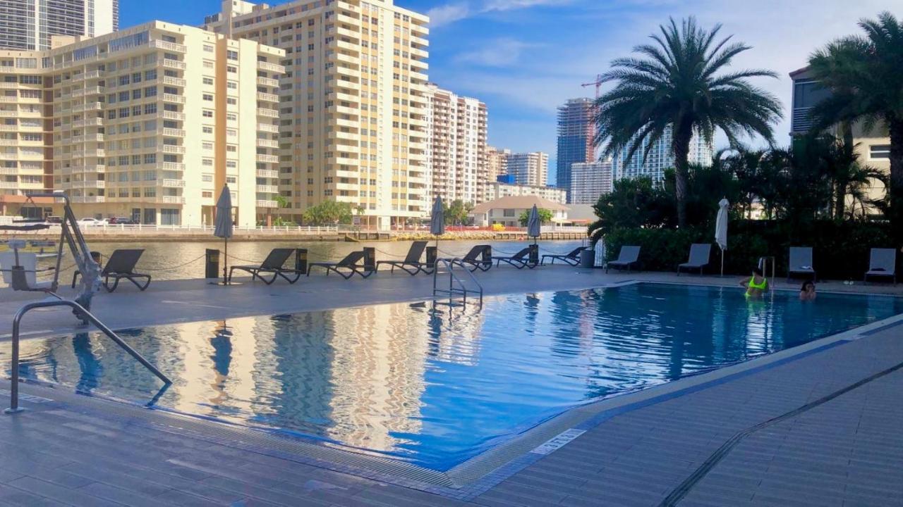 South Ocean Suites Галландейл-Біч Екстер'єр фото